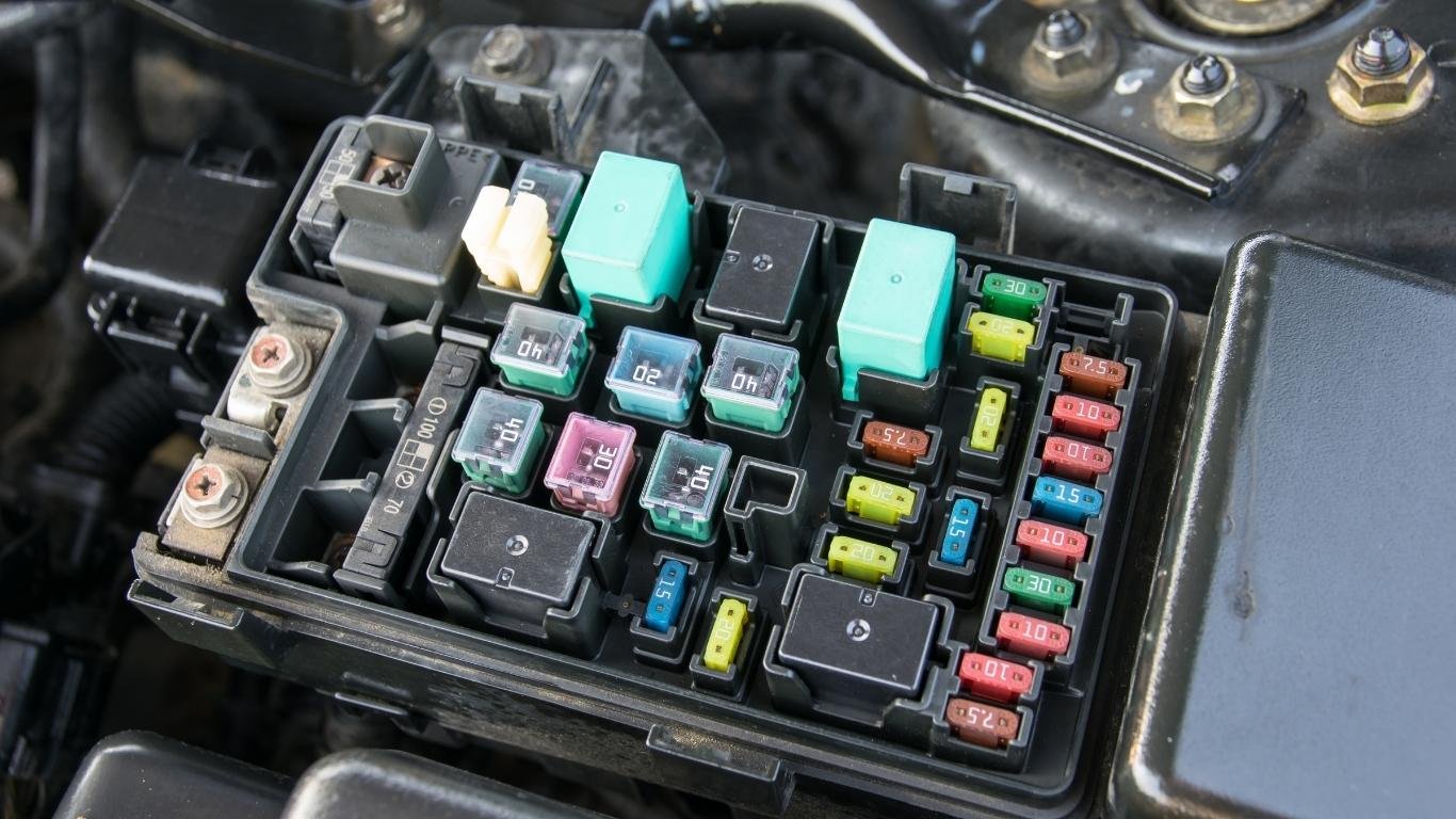 6 Easy Ways To Reset Check Engine Light On Dodge Ram 1500 Truck