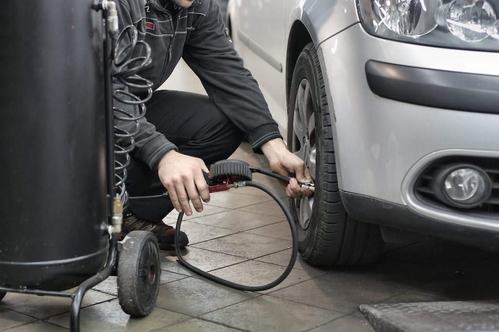 tire pressure checking